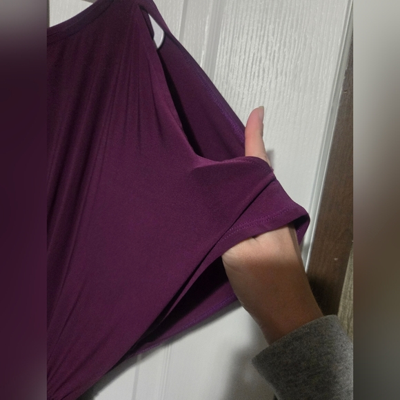 Elegant Purple Women's Dress - Picture 3 of 8